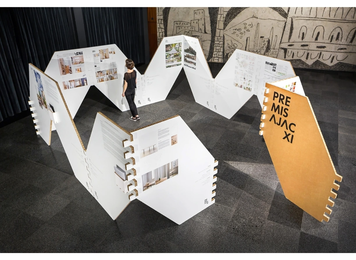 Disseny expositiu 'Premis Ajac XI', 08014 estudi d’arquitectura