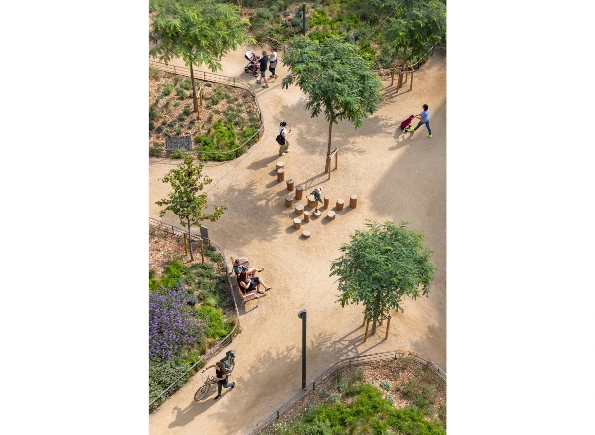Jardí Consell de Cent - Rocafort, Barcelona, 08014 estudi d’arquitectura