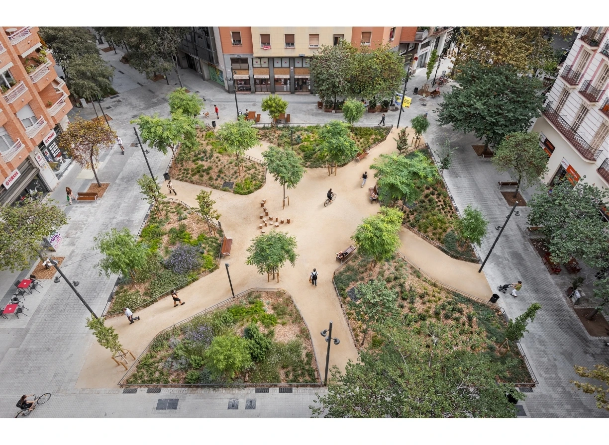 Jardí Consell de Cent - Rocafort, Barcelona, 08014 estudi d’arquitectura