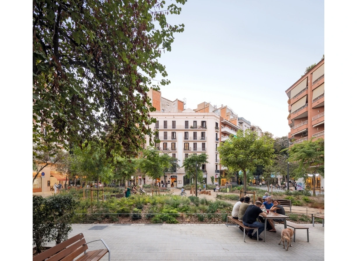 Jardí Consell de Cent - Rocafort, Barcelona, 08014 estudi d’arquitectura