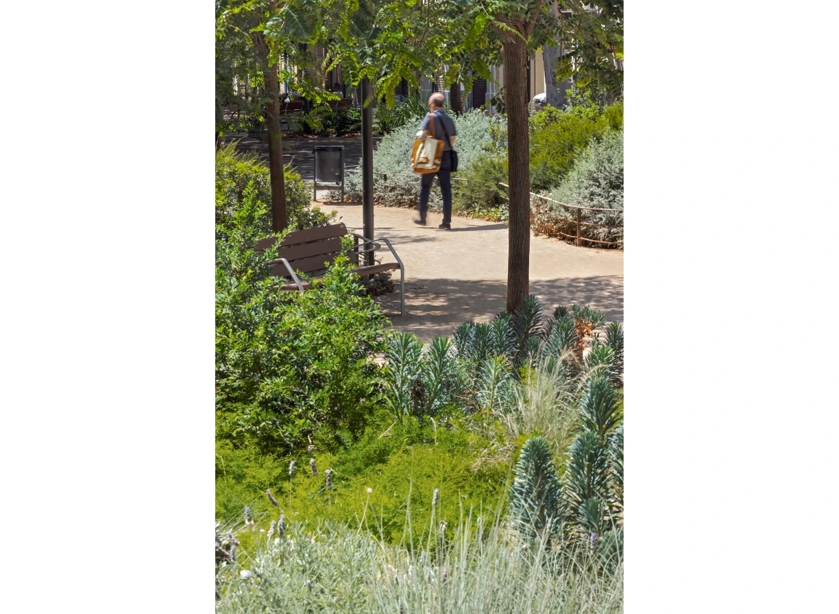 Jardí Consell de Cent - Rocafort, Barcelona, 08014 estudi d’arquitectura